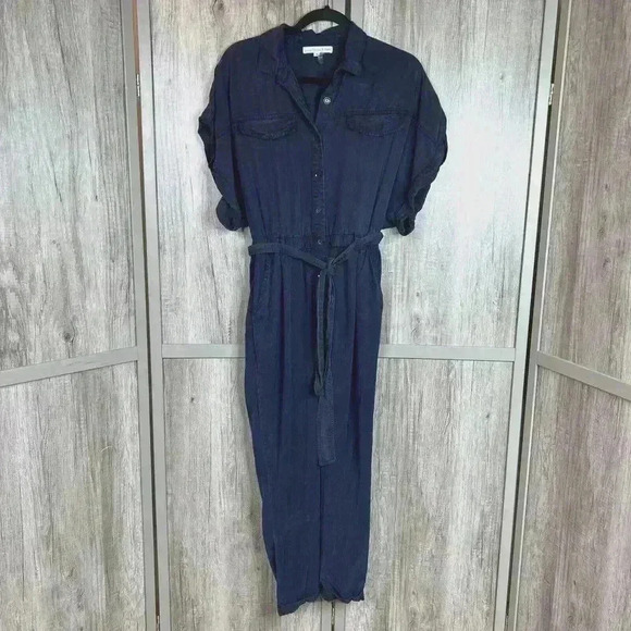 YFB Jumpsuit Sz S Short Sleeves Navy Color Button Up Pockets Belt - Picture 1 of 10